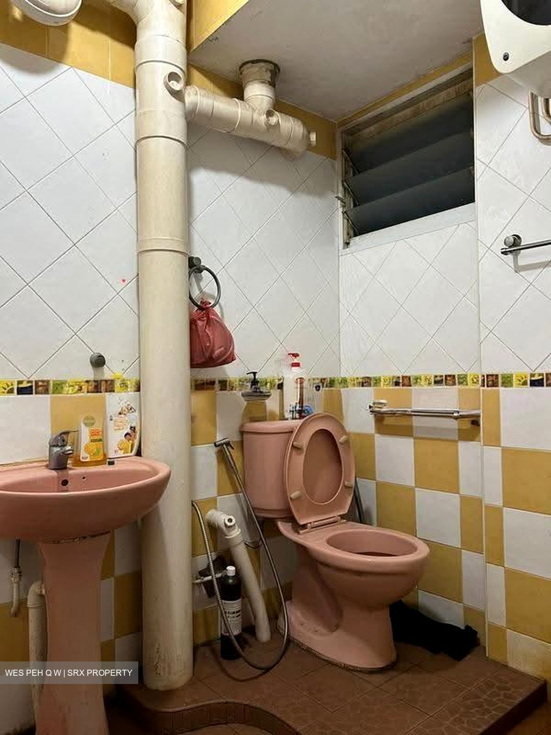 Blk 406 Rainbow Ville (Bedok), HDB 5 Rooms #632955401